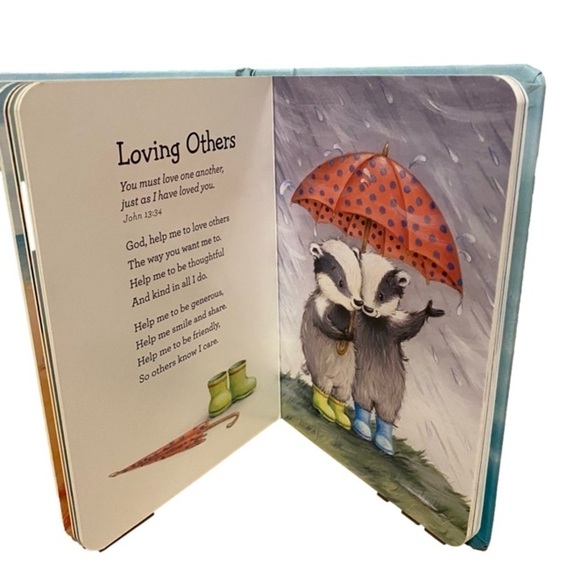 Padded Boardbook - Snuggle Time Prayers  by Glenys Nellist - Picture 5 of 5